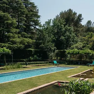 exclusive-waterfront-villa-cote-dazur.fr-provencehotel.com/